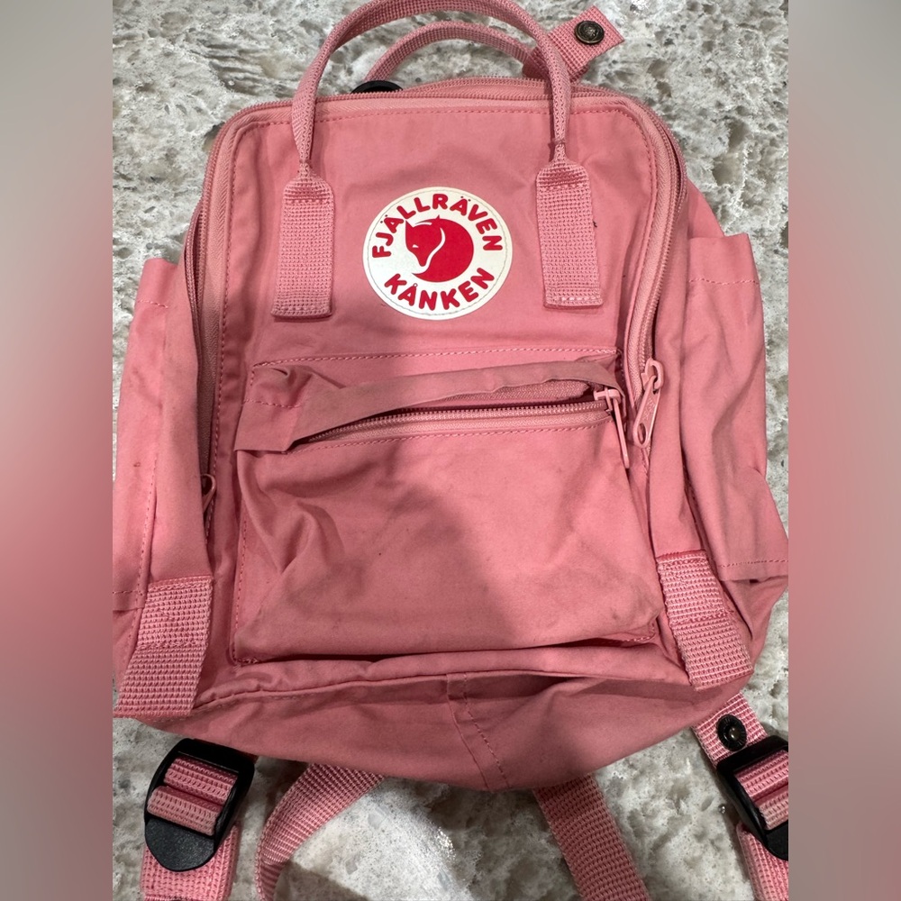Fjallraven Pink Interior Label